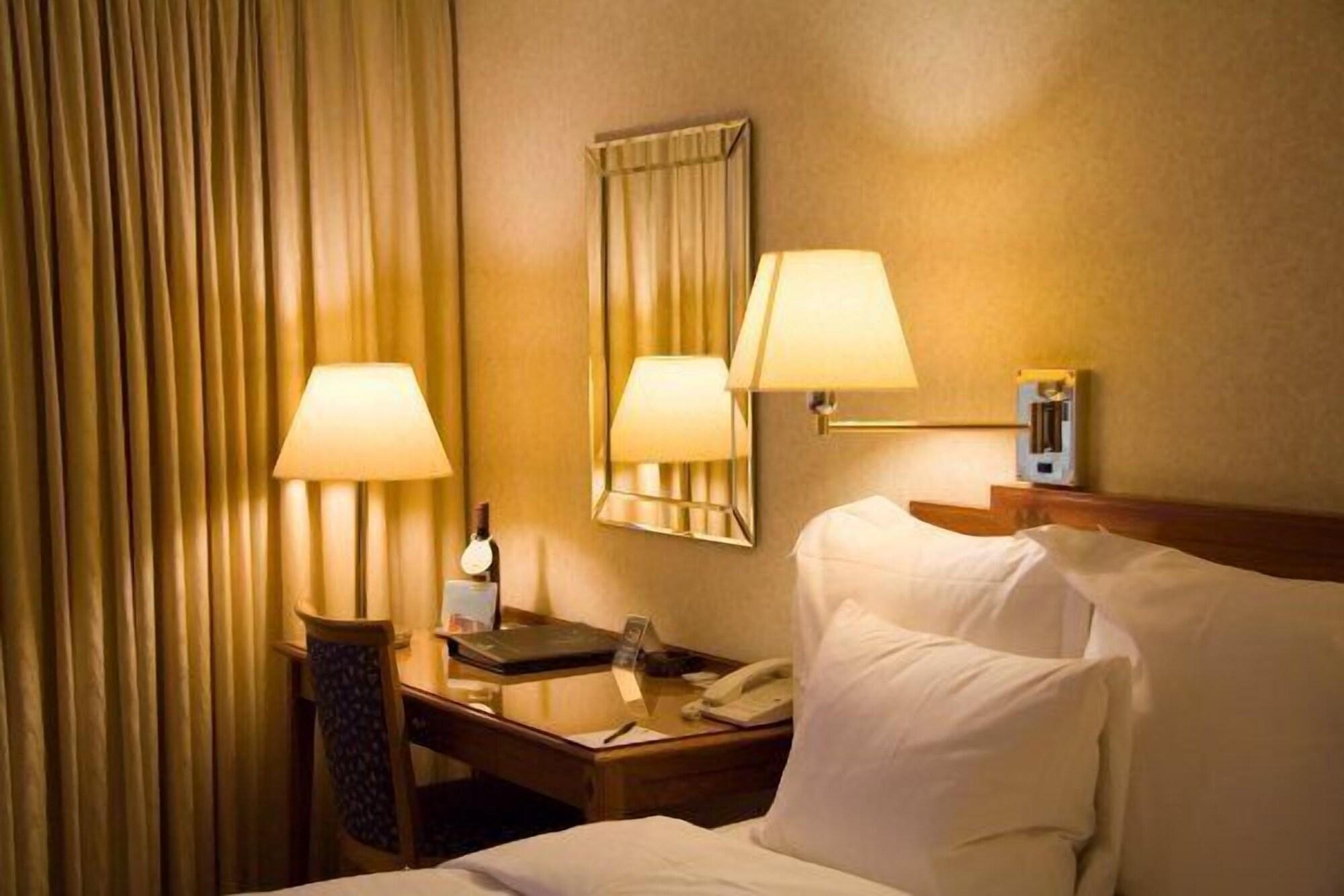 K Royal Hotel - Old City Istanbul Luaran gambar