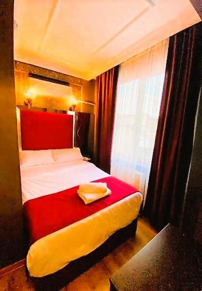 K Royal Hotel - Old City Istanbul Luaran gambar