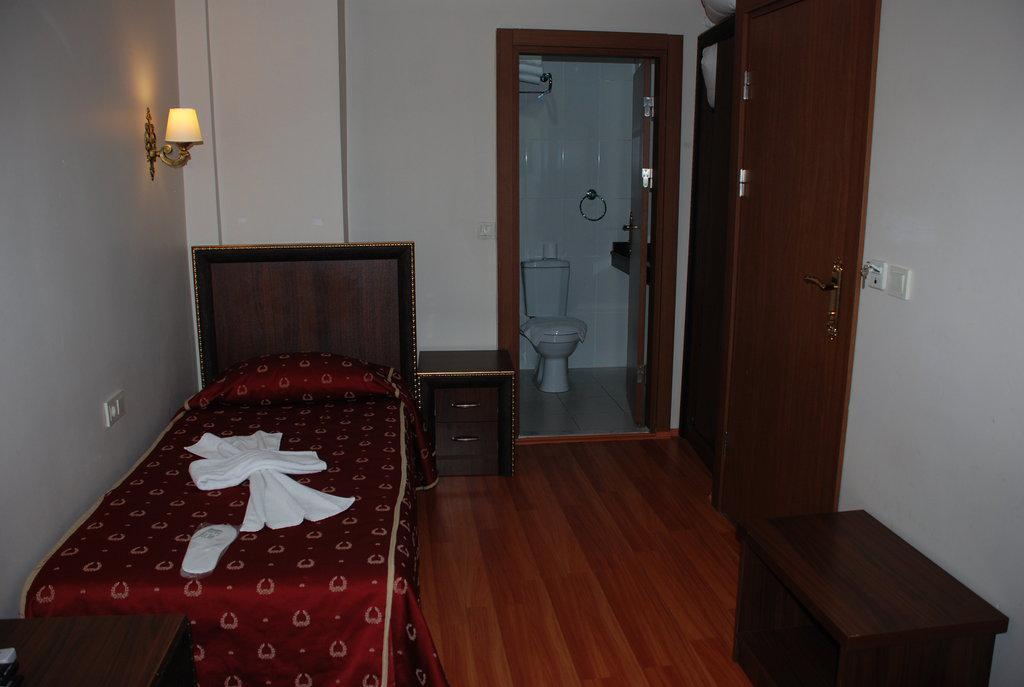 K Royal Hotel - Old City Istanbul Luaran gambar