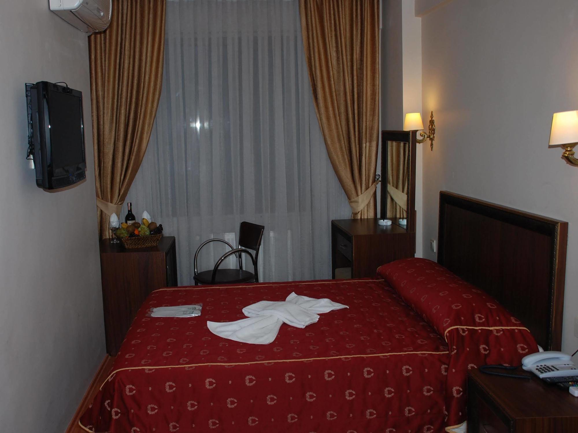 K Royal Hotel - Old City Istanbul Luaran gambar